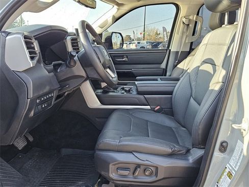 Used 2024 Toyota Tundra Limited image 3