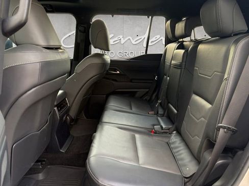 Used 2024 Lexus GX 550 w/ Accessory Package (Z1) image 22