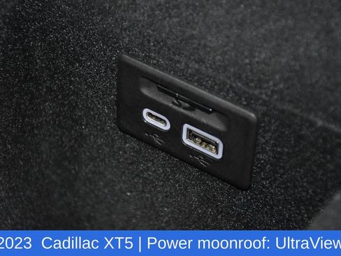Used 2023 Cadillac XT5 Premium Luxury image 18