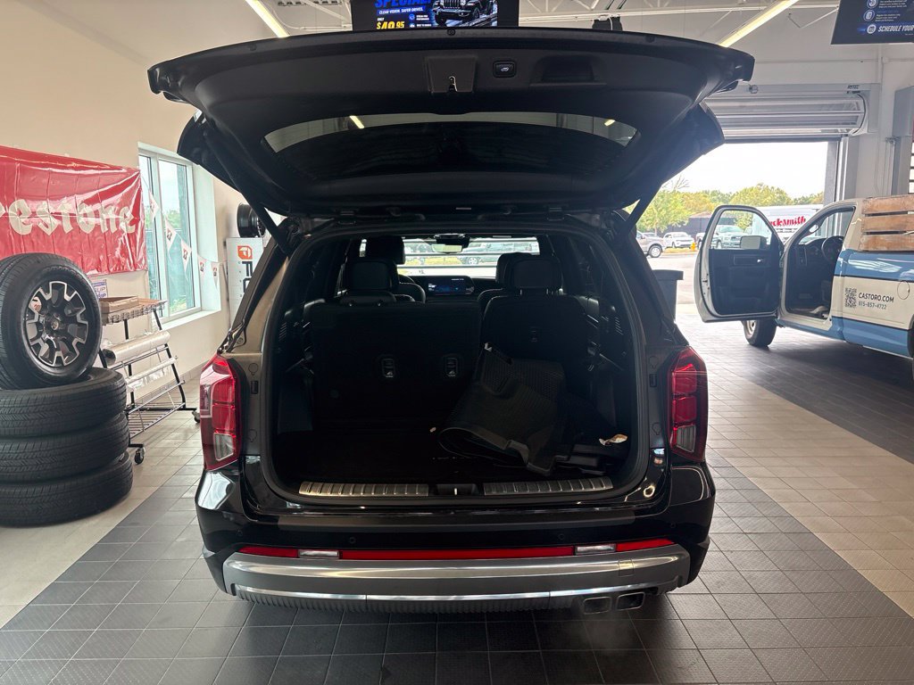 Used 2024 Hyundai Palisade Calligraphy FWD image 25