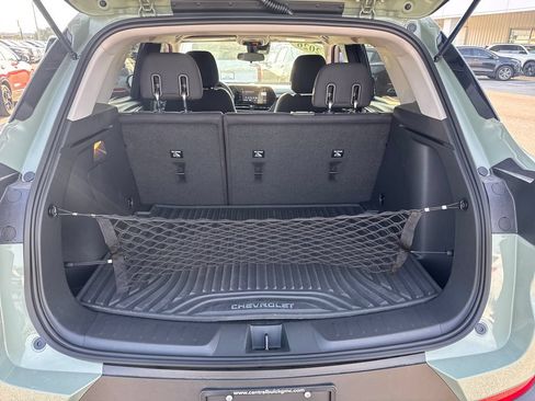 Used 2026 Chevrolet TrailBlazer LT w/ Midnight Edition FWD image 6