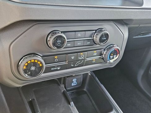 New 2025 Ford Bronco 4-Door w/ Sasquatch Package AWD/4WD image 23