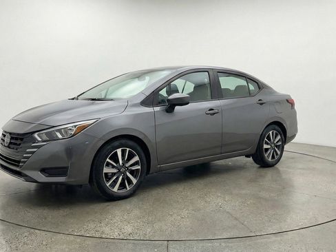 Used 2025 Nissan Versa SV FWD image 3