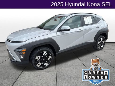 Used 2025 Hyundai Kona SEL AWD/4WD image 1