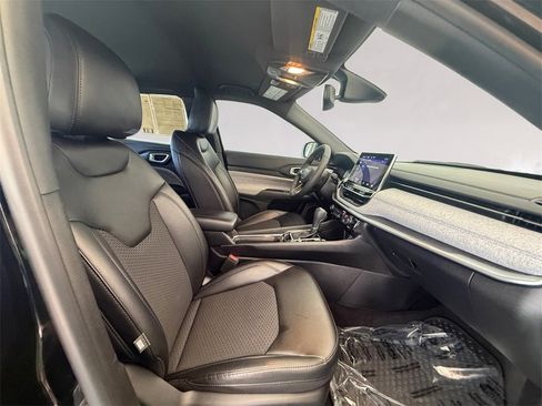 Used 2023 Jeep Compass Latitude w/ Convenience Group image 17