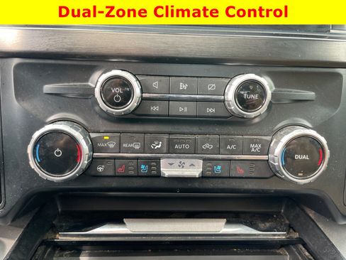 Used 2023 Ford F250 Lariat w/ Tremor Off-Road Package AWD/4WD image 28