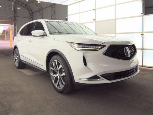 Used 2024 Acura MDX FWD w/ Technology Package image 4