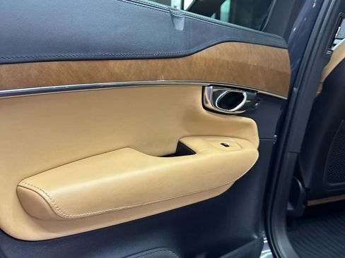 Used 2016 Volvo XC90 T6 Inscription w/ Vision Package image 22