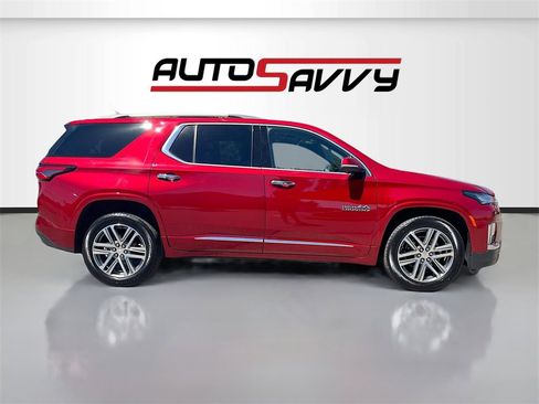 Used 2023 Chevrolet Traverse High Country image 8