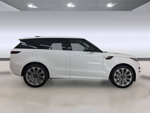New 2026 Land Rover Range Rover Sport Dynamic SE image 8