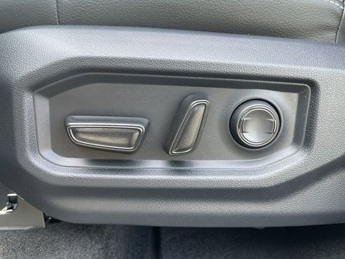 New 2026 Toyota Tundra SR5 AWD/4WD image 13
