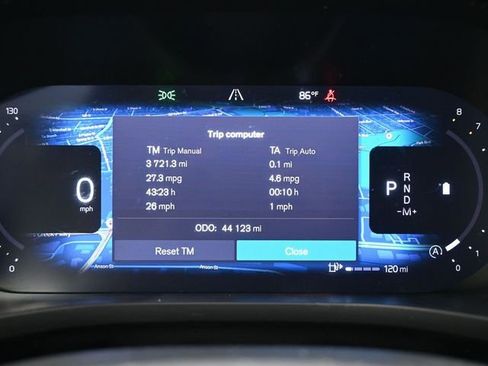 Used 2024 Volvo XC60 B5 Ultimate w/ Climate Package image 28