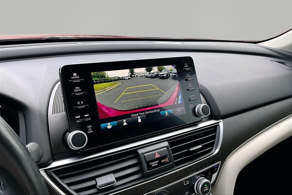 Used 2022 Honda Accord Touring image 13