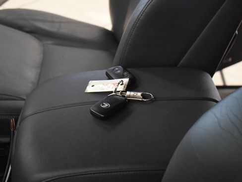 Used 2008 Lexus LX 570 4WD image 59