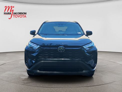 Used 2024 Toyota RAV4 LE AWD/4WD image 2
