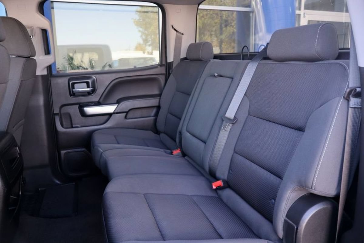 Used 2018 Chevrolet Silverado 1500 LT w/ Trailering Package AWD/4WD image 11