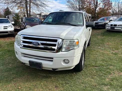 Used 2008 Ford Expedition XLT image 16