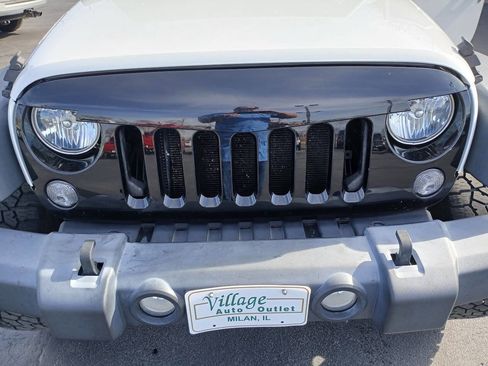 Used 2017 Jeep Wrangler Unlimited Sport w/ Quick Order Package 23S AWD/4WD image 11