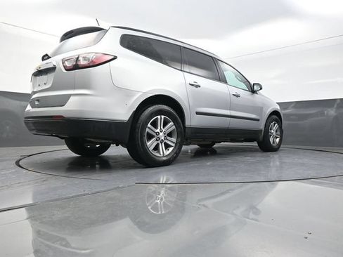 Used 2017 Chevrolet Traverse LS AWD/4WD image 37