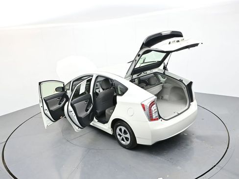 Used 2015 Toyota Prius Four image 35