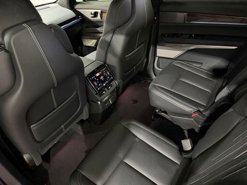 New 2026 Cadillac Vistiq Premium Luxury AWD/4WD image 41