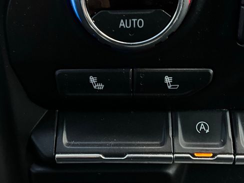 Used 2021 Chevrolet Silverado 1500 LT w/ Z71 Off-Road Package image 28