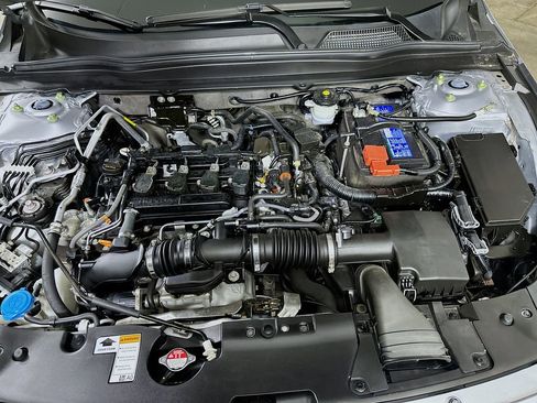 Used 2022 Honda Accord LX image 9