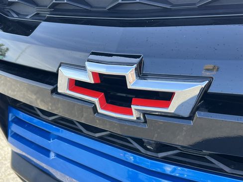 Used 2024 Chevrolet Colorado ZR2 w/ Technology Package AWD/4WD image 8