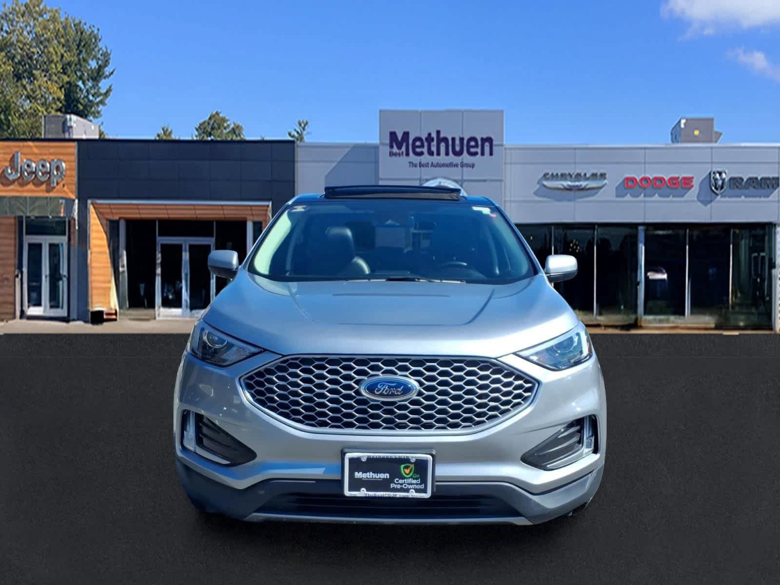 Used 2023 Ford Edge SEL w/ Convenience Package AWD/4WD image 2