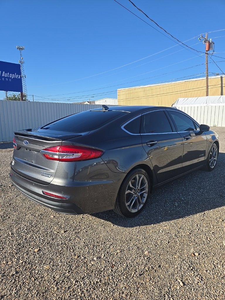 Used 2019 Ford Fusion Titanium FWD image 3