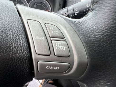 Used 2010 Subaru Impreza 2.5i Premium AWD/4WD image 28