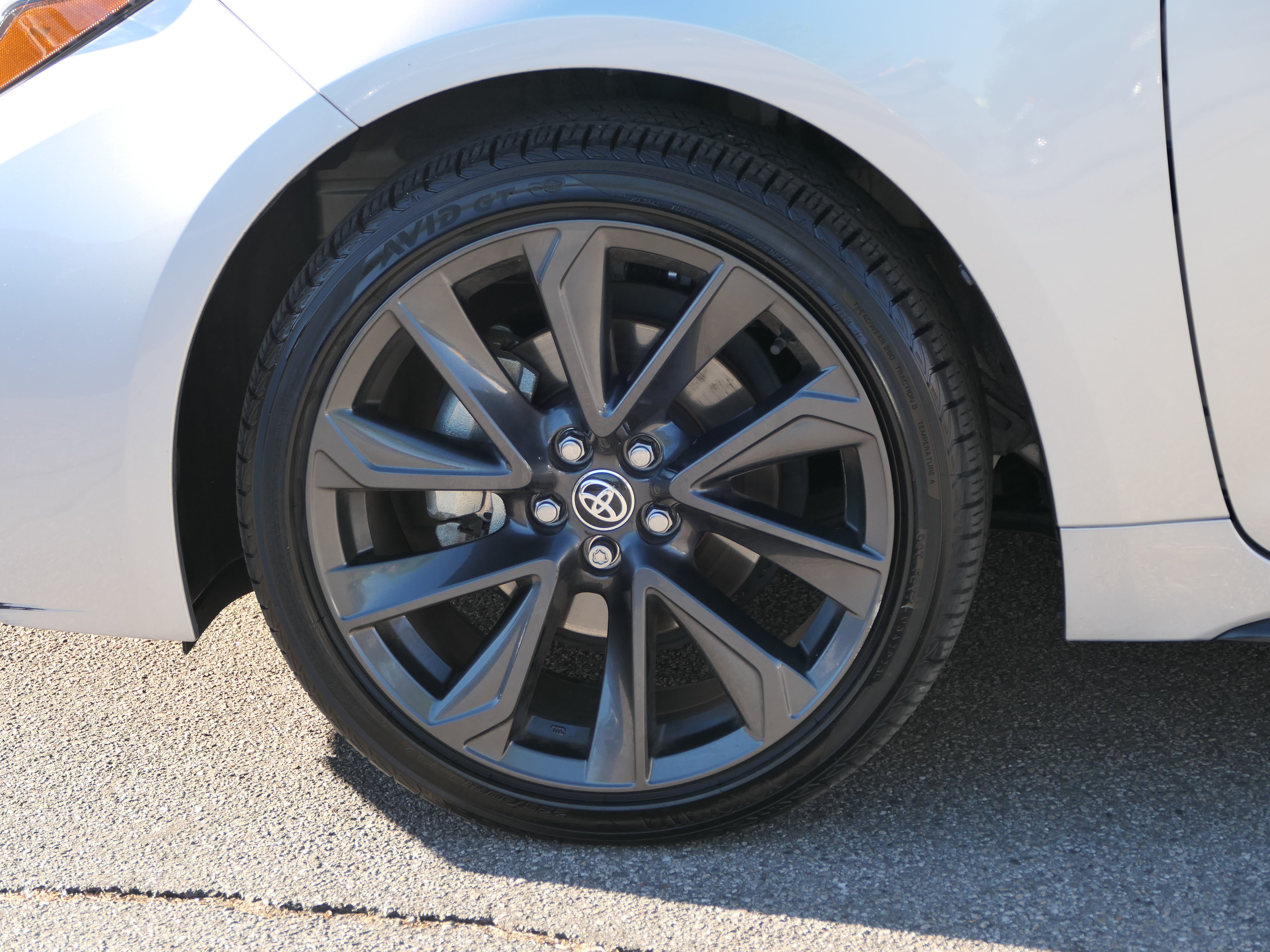 Used 2024 Toyota Corolla SE w/ SE Package FWD image 9