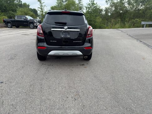 Used 2017 Buick Encore Essence w/ Experience Buick Package FWD image 5
