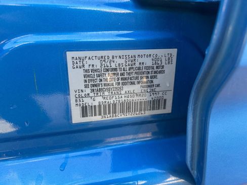 Used 2025 Nissan Sentra SV image 27