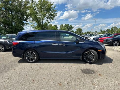 Used 2023 Honda Odyssey Elite image 13