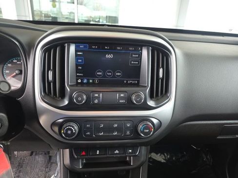 Used 2022 Chevrolet Colorado LT w/ LT Convenience Package image 29