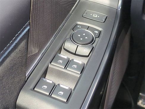 New 2025 Ford F350 Platinum w/ FX4 Off-Road Package image 23