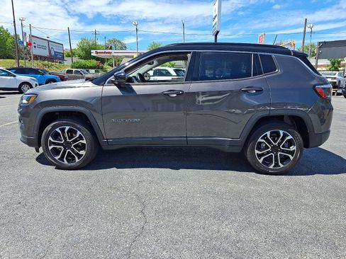 Used 2022 Jeep Compass Limited AWD/4WD image 2