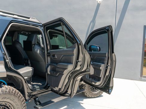 Used 2026 Toyota 4Runner Limited AWD/4WD image 82