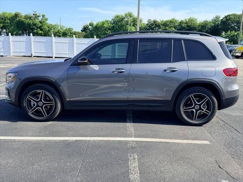 Used 2026 Mercedes-Benz GLB 250 w/ Exclusive Package image 3
