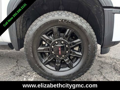 New 2026 GMC Sierra 2500 AT4 image 12