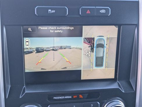 Used 2015 Ford F150 Platinum w/ Equipment Group 701A Luxury AWD/4WD image 21