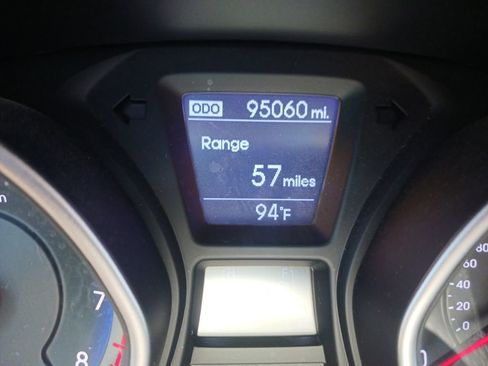 Used 2016 Hyundai Elantra GT FWD image 22