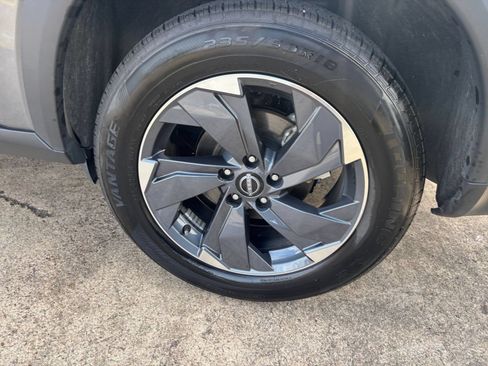 Used 2026 Nissan Rogue SV FWD image 32