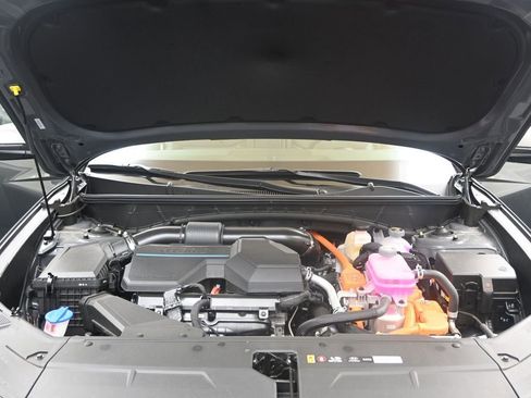Certified 2025 Hyundai Tucson SEL AWD/4WD image 10