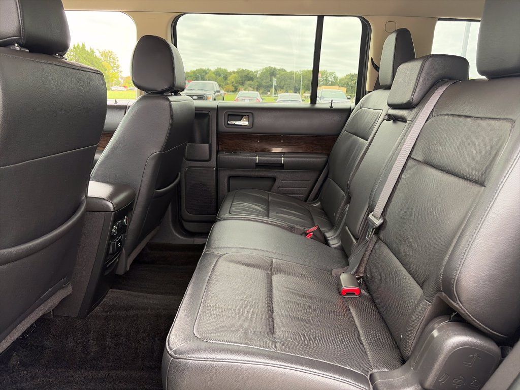 Used 2018 Ford Flex Limited AWD/4WD image 32