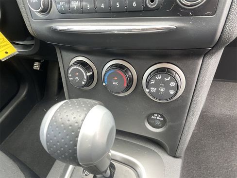 Used 2015 Nissan Rogue S w/ Convenience Package image 25