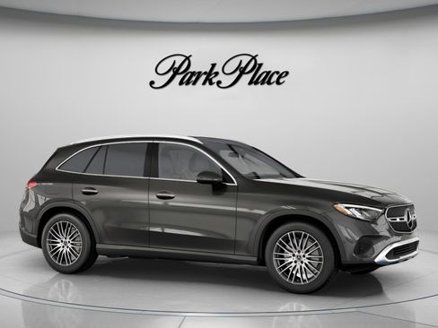 Used 2026 Mercedes-Benz GLC 300 image 34