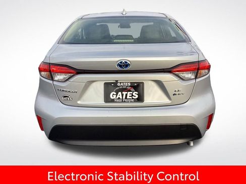 Used 2025 Toyota Corolla LE image 9