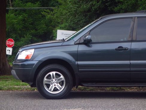 Used 2004 Honda Pilot EX image 23
